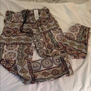 BCBG PATTERED BGBG PANTS